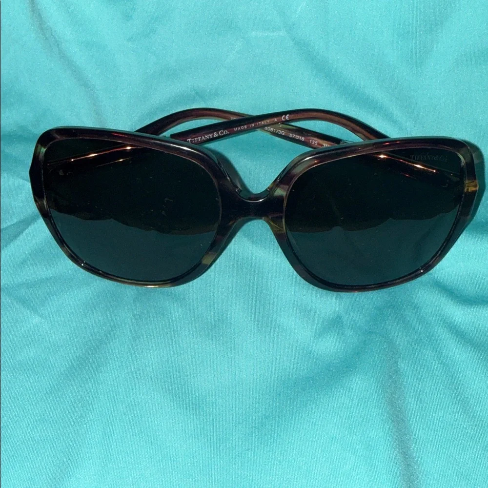 Tiffany & Co. Sunglasses Full Inclusion - Picture 5 of 8